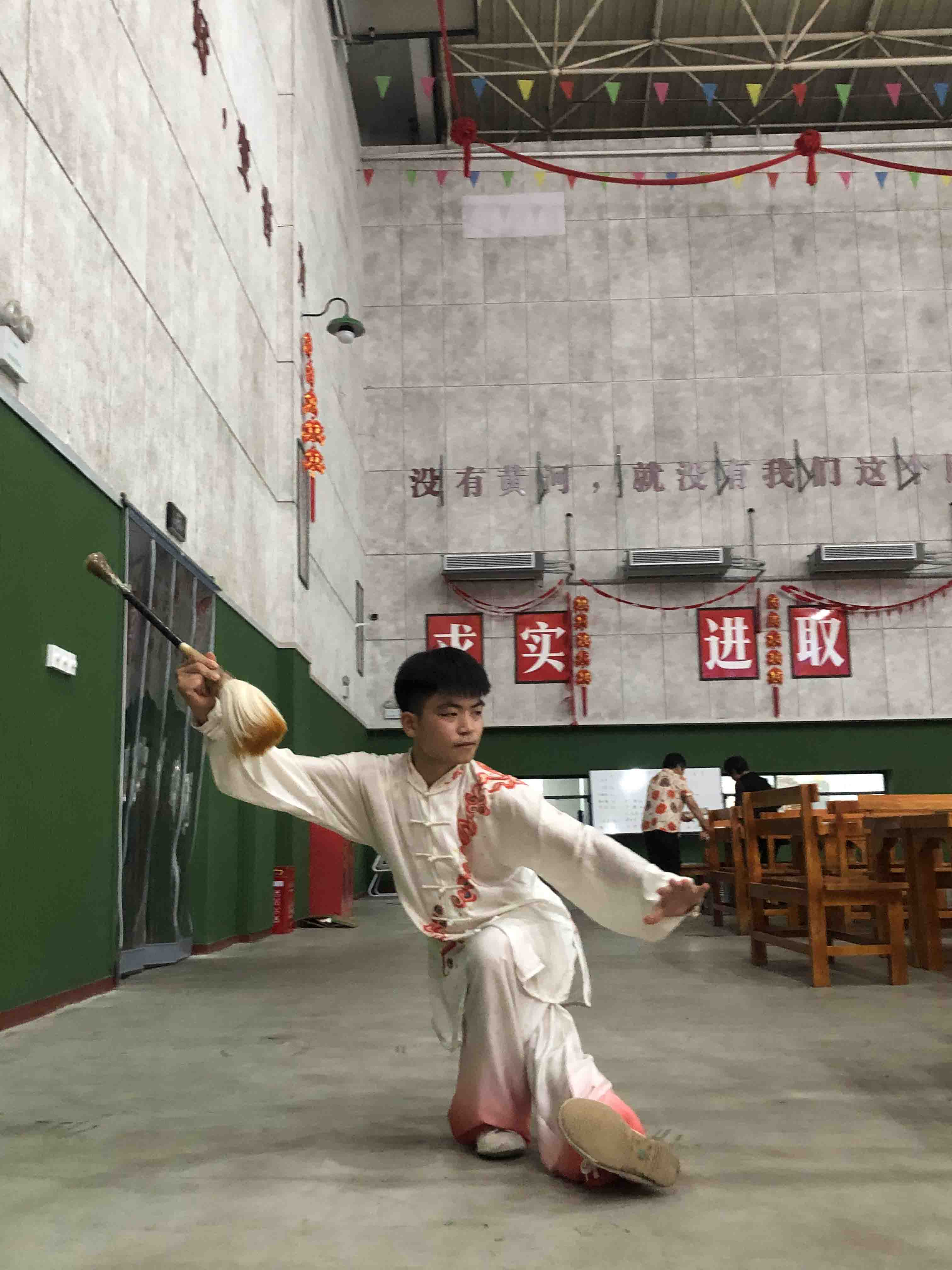 张育翔1.jpg